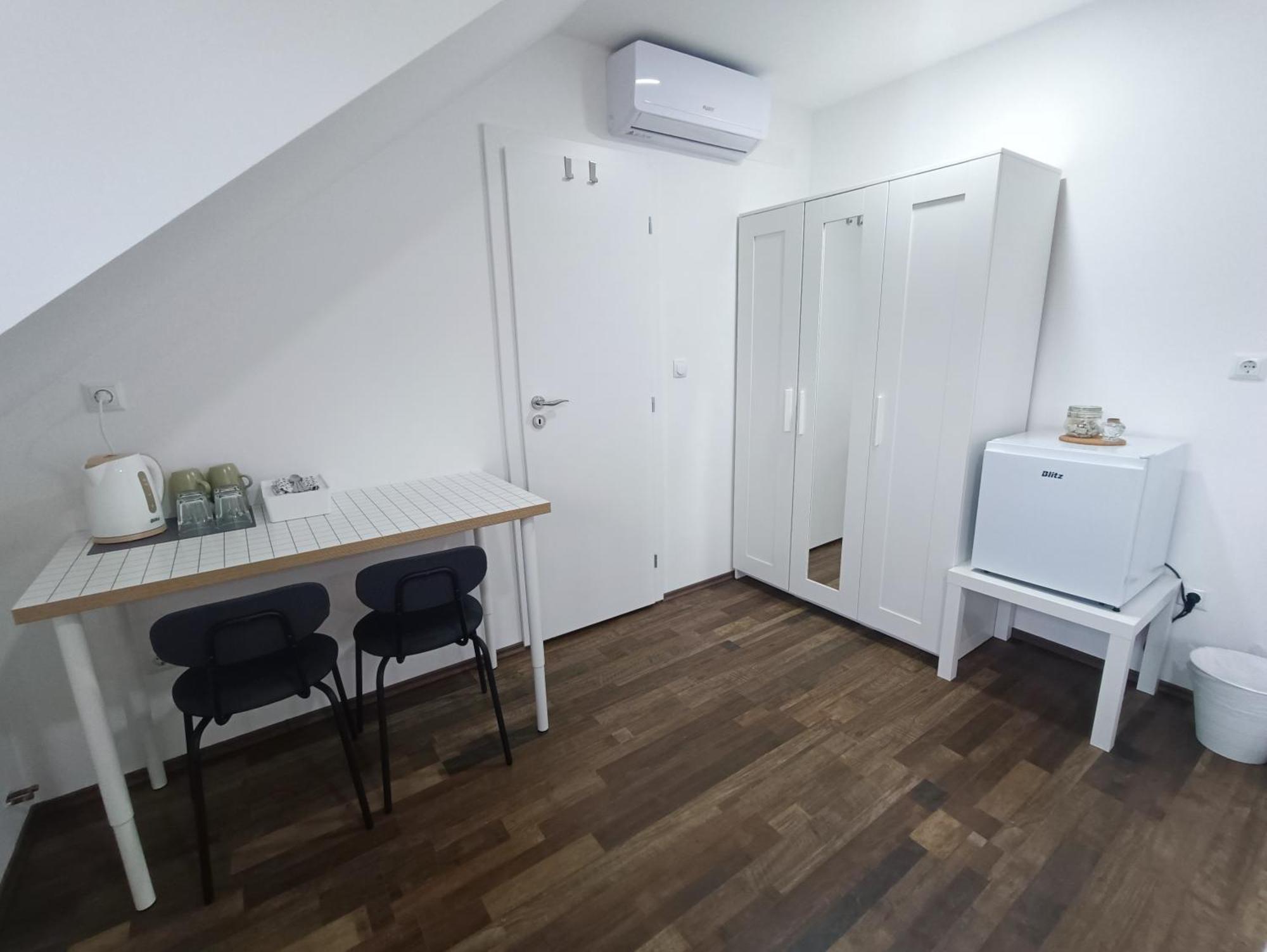 House Mesic Apartment Smoljanac Room photo